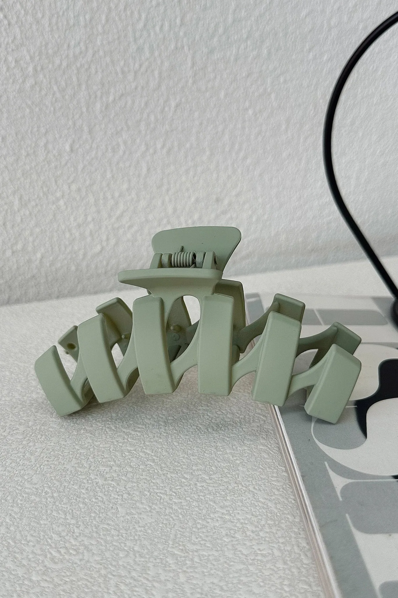 Issy Claw Clip - Sage