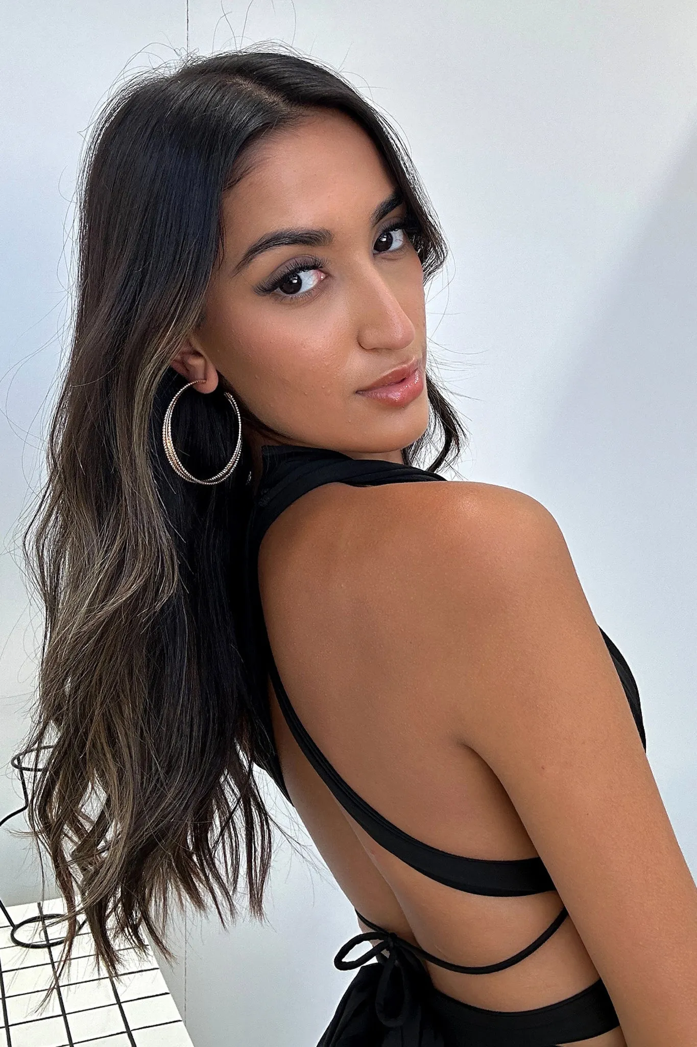 Shana Hoop Earrings - Gold